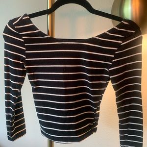 Three quarter sleeve crop top